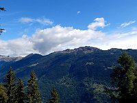 Di fronte a noi, il lato E della Leventina  DSCN8483