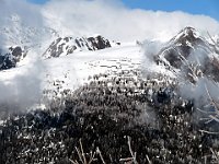 Di fronte a noi la zona del rifugio e cima Foisc  IMG 0362