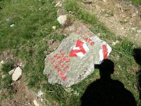 Segnali a terra, si segue per il Lago di Sfille  IMG 1273