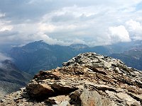 La vicina cima Q3179 più spostata verso lo Spluga  20180728 115814