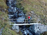 Si passa sopra un ponticello  CIMG0152