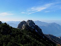 E seguiamo il costone verso il Torrione  IMG 2692