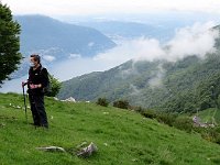 Nessuna foto delle vette del Monte di Binate ed il Monte S.Bernardo, non c'e' alcun segno e sono immerse nel bosco, la prima all'aperto è alla chiesetta del Monte S.Bernardo  3143246l