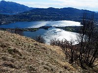 Lago di Annone e sullo sfondo quello di Garlate  IMG 5601