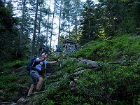 Sentiero per Alpe Sfille con molti gradini in pietra  IMG 6072
