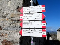 Indicazioni, per noi prossima tappa Bocchetta di Scaredi  IMG 7808