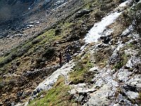 Qui c'è un bivio e prendiamo a destra  IMG 7835