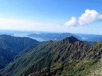 Dalla bocchetta vista verso i laghi: da sx il lago di Varese, quello di Monate, Lago Maggiore e a dx il Lago d'Orta  IMG 7852