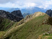 Eccolo, il sentiero tra un pò devia a destra  IMG 7874