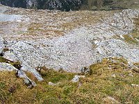 La cresta NE in discesa ed in basso il canale di salita e discesa  IMG 8964