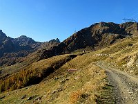 E conduce verso il rifugio Trona Soliva  IMG 0205