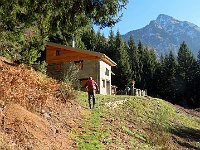 Alle 10:50 arriviamo al rifugio  IMG 0562