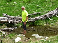 C'è un ruscello dove si può pucciare i piedi  IMG 8525
