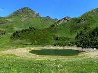 Lagheto dell'Alpe con il Camoghè a sinistra e Pian Alto a destra  IMG 2624