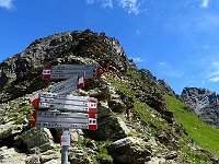 Incrocio di sentieri alla Bocchetta delle Forbici  IMG 3049