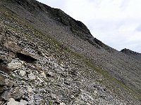 Il traverso non è banale, pietrisco instabile e ripido  IMG 3095