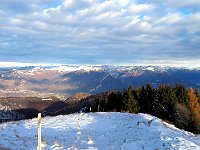 Troppo vento per fermarsi, scendiamo sul lato opposto  IMG 4016