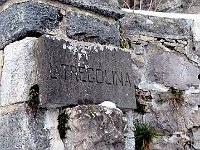 In breve raggiungiamo una bella villa  IMG 4044