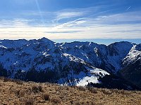 Con vista sul Pizzo di Gino e la catena verso il Bregagno ed il Garzirola  20240204 112941