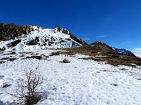 La capanna si trova sotto il pilastro dell'elettrodotto  IMG 4446