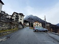 La strada che prosegue verso San Bernardo, la seguiamo per un breve tratto per poi prendere la sterrata per Zecca  20240313 081340