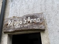 Con annesso piccolo rifugio  1000064772