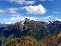 Panoramica dalla vetta del Monte Croce di Muggio  20240508 111015