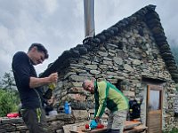 Taglio della torta e spumante  20240630 115058