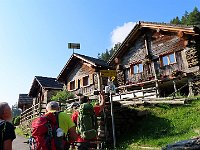 Alp de Becc, prendiamo subito a destra per il Pass de Buffalora  1000090543