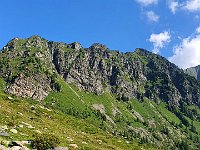 Fil de Calvaresc e a destra il Piz de l'Ardion  20240728 100523