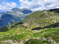 Vista dlla cima, in basso il lago di Calvaresc  20240728 122414
