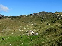 Alpeggi, in alto il Rifugio Nicola  IMG 5962