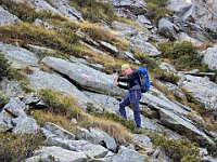 Per superare roccia e placche, ma tutto semplice enon esposto  20241011 114236