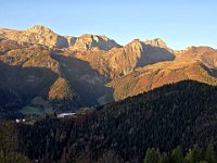 Il sole sul lato opposto della valle  20241030 072918