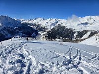 Arrivano altri sci-alpinisti  20250126 120330