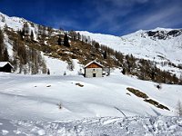 Capanna Bovarina 1870m  20250216 104515