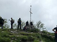 La cima con la croce, qui arriva anche una ferrata che sale dalla bergamasca  20250521 105004