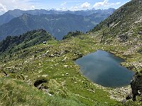 Lago Bernasca e rifugio Bernasca poco sotto  20250618 111111