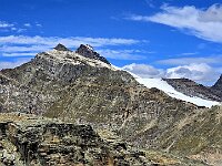 A sinistra il Sassa d'Entova 3329m e dietro il Pizzo Malenco 3438m  20250904 122700