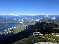 Il sole spende sul lago di Lugano, in basso il ponte di Melide  20250911 094205