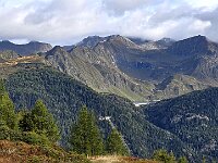Proprio di fronte a noi il Lago Ritom, a sinistra il con la Cima di Foisc ed il rifugio omonimo  20250914 094130