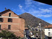 Ad Occagno mentre aspettiamo per il pranzo ammiriamo il Monte San Zeno  20260129 122135