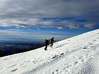 Si sale meglio nella neve, il sentiero è troppo battuto e ghiacciato  20260218 091240