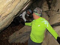 La Grotta degli Sbandati (o Boc de Sasòlt) è stata così chiamata dalla gente del posto perché durante la seconda guerra mondiale vi trovarono rifugio ragazzi che fuggivano, disertori e forse partigiani, che poi venivano riforniti di cibo dai pastori delle baite vicine con quel poco che si trovava  4218939